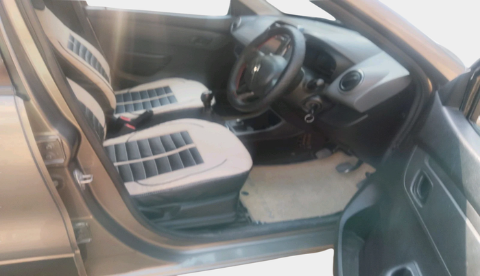 2017 Renault Kwid RXT 0.8 (O), Petrol, Manual, 96,192 km, interior