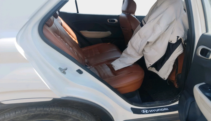 2019 Hyundai VENUE SX 1.0 TURBO DUAL TONE, Petrol, Manual, 1,02,811 km, interior