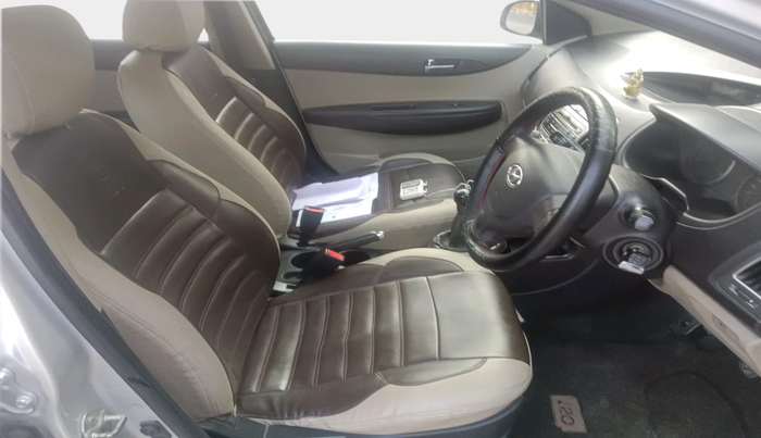 2013 Hyundai i20 MAGNA (O) 1.2, Petrol, Manual, 73,589 km, interior