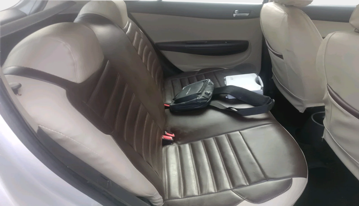 2013 Hyundai i20 MAGNA (O) 1.2, Petrol, Manual, 73,589 km, interior