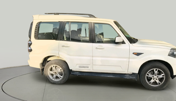 2017 Mahindra Scorpio S9, Diesel, Manual, 47,280 km, exterior