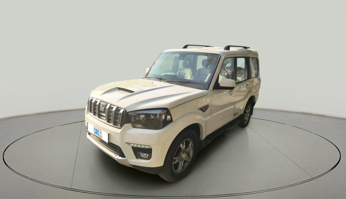 2017 Mahindra Scorpio S9, Diesel, Manual, 47,280 km, exterior