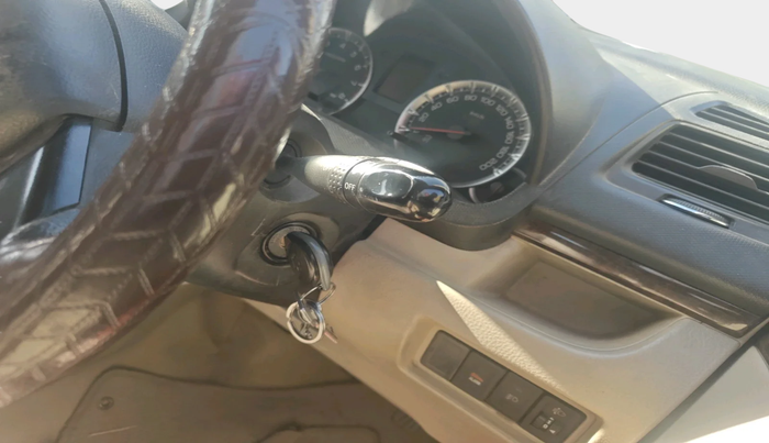2013 Maruti Swift Dzire VXI, Petrol, Manual, 98,504 km, interior