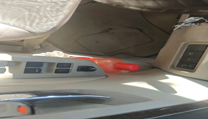 2013 Maruti Swift Dzire VXI, Petrol, Manual, 98,504 km, interior