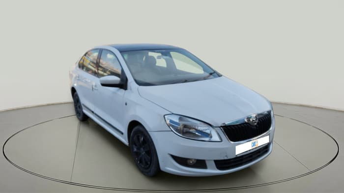 2013 Skoda Rapid AMBITION 1.6 MPI MT, Petrol, Manual, 73,644 km, exterior