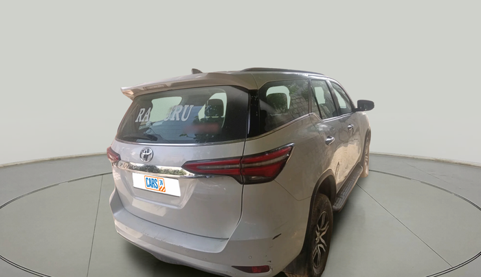 2022 Toyota Fortuner 4X2 MT 2.8 DIESEL, Diesel, Manual, 1,06,024 km, exterior