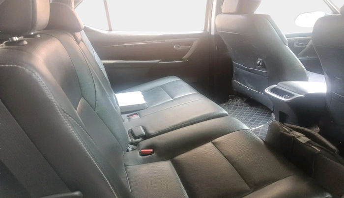 2022 Toyota Fortuner 4X2 MT 2.8 DIESEL, Diesel, Manual, 1,06,024 km, interior