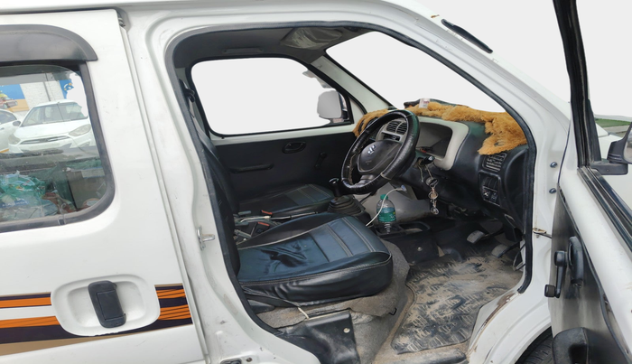 2021 Maruti Eeco 5 STR WITH A/C+HTR, Petrol, Manual, 1,09,253 km, interior
