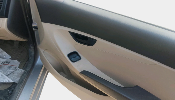 2014 Hyundai Eon MAGNA +, Petrol, Manual, 1,14,150 km, interior