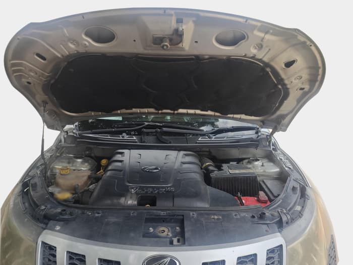 2013 Mahindra XUV500 W8, Diesel, Manual, 85,775 km, exterior