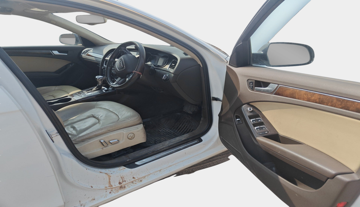 2014 Audi A4 2.0 TDI S LINE, Diesel, Automatic, 1,00,221 km, interior