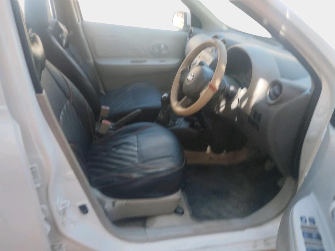 2011 Nissan Micra XV DIESEL, Diesel, Manual, 1,38,519 km, interior