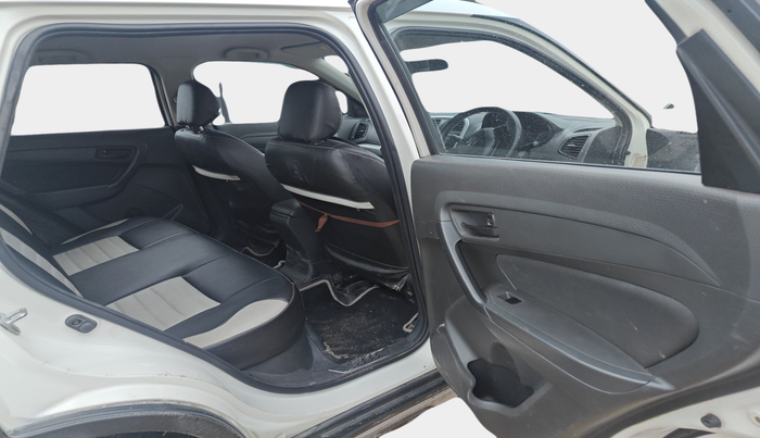 2017 Maruti Vitara Brezza VDI (O), Diesel, Manual, 1,39,482 km, interior