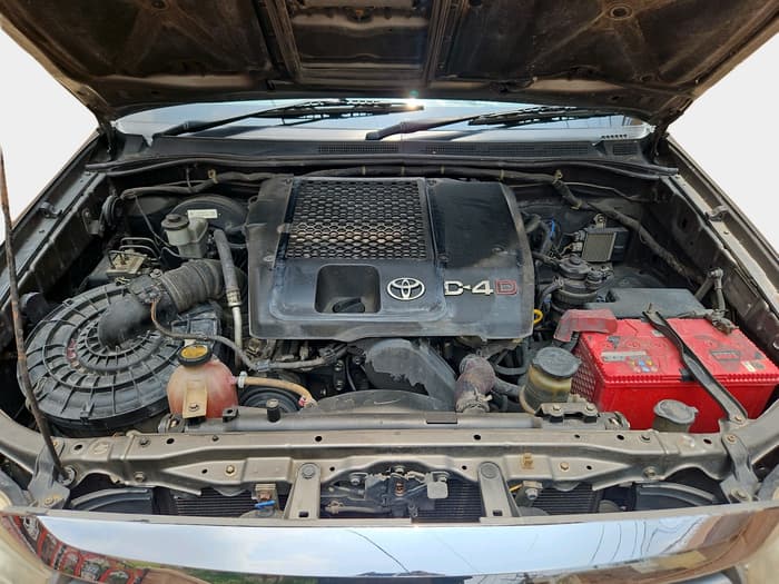 2010 Toyota Fortuner 3.0 4X4 MT, Diesel, Manual, 95,518 km, exterior