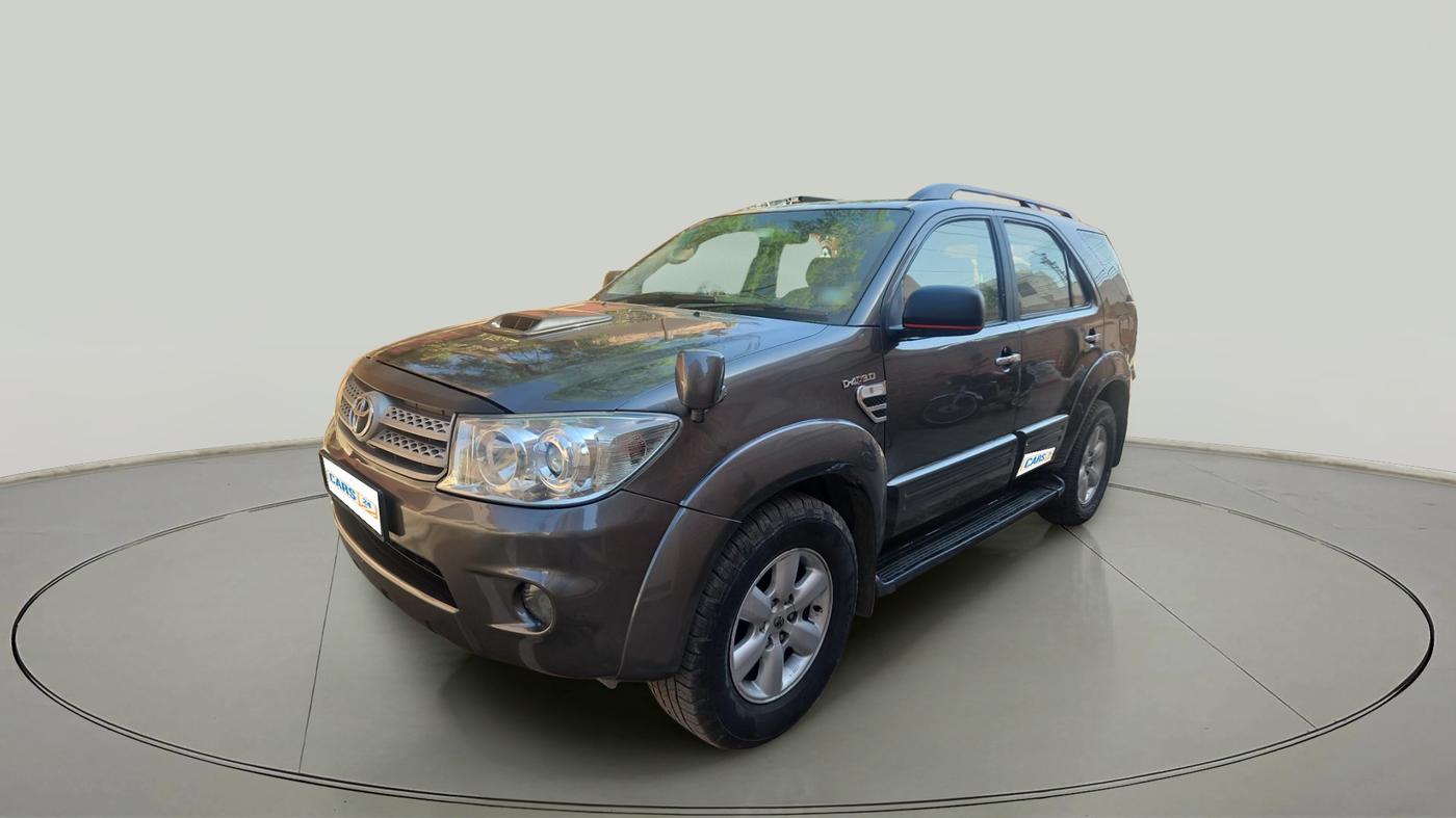 2010 Toyota Fortuner 3.0 4X4 MT, Diesel, Manual, 95,518 km, exterior