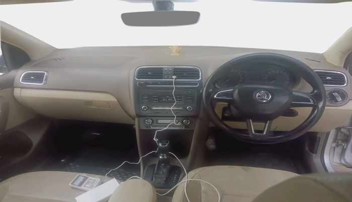 2016 Skoda Rapid STYLE 1.5 TDI AT, Diesel, Automatic, 1,42,127 km, interior