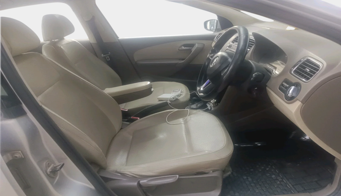 2016 Skoda Rapid STYLE 1.5 TDI AT, Diesel, Automatic, 1,42,127 km, interior