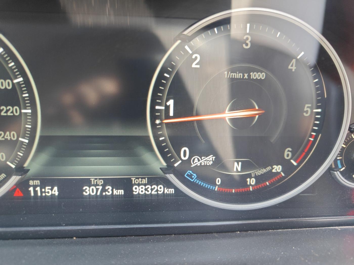 2016 BMW 5 Series 520D LUXURY LINE, Diesel, Automatic, 98,500 km, interior