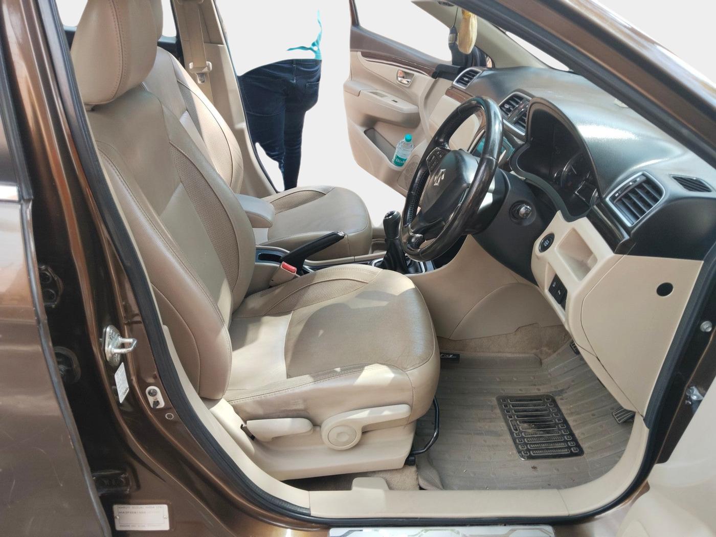2017 Maruti Ciaz ZDI+ SHVS, Diesel, Manual, 71,865 km, interior
