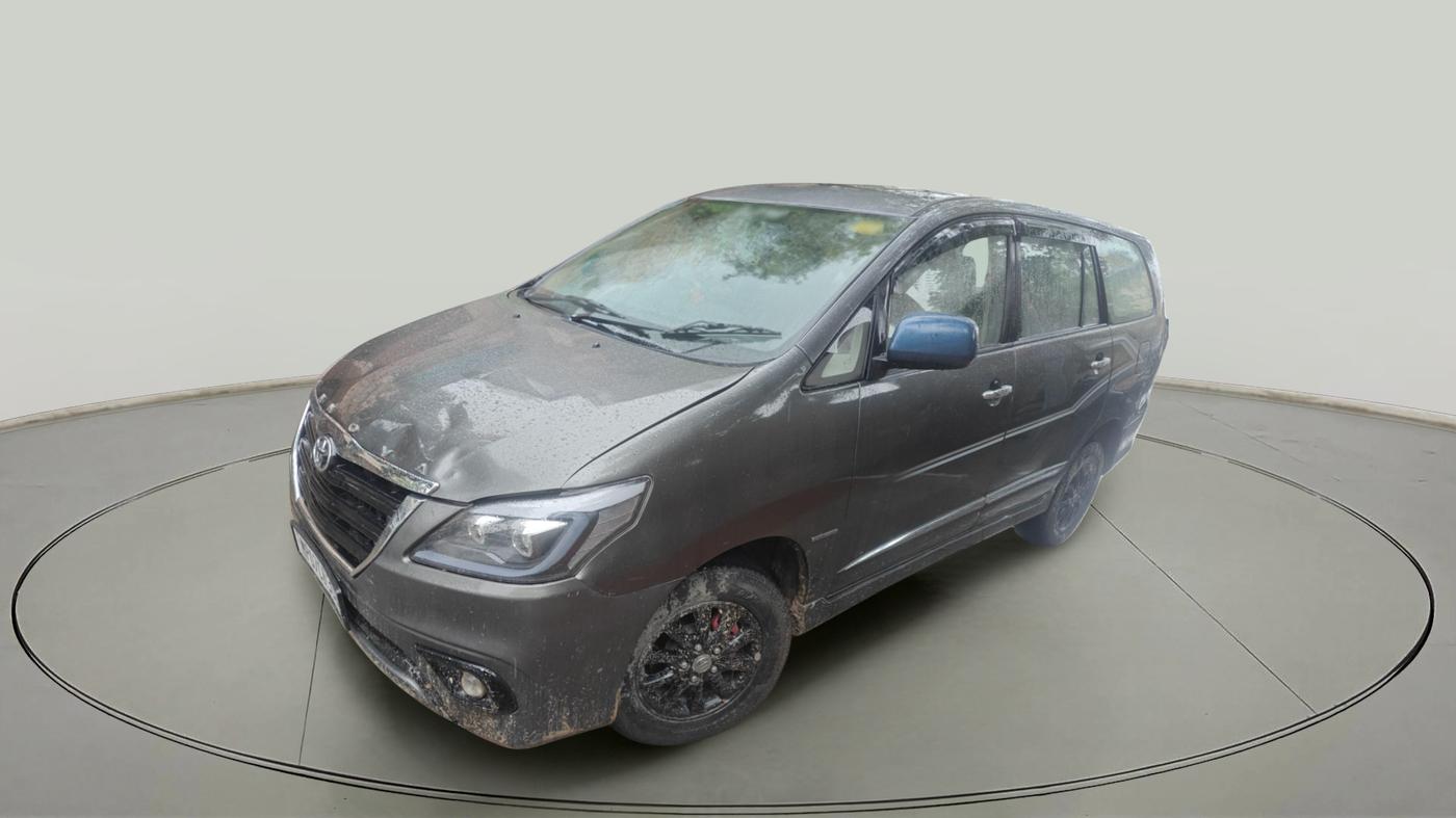 2014 Toyota Innova 2.5 VX 7 STR, Diesel, Manual, 1,40,000 km, exterior