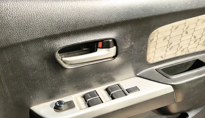 2014 Maruti Wagon R 1.0 VXI, Petrol, Manual, 69,837 km, interior