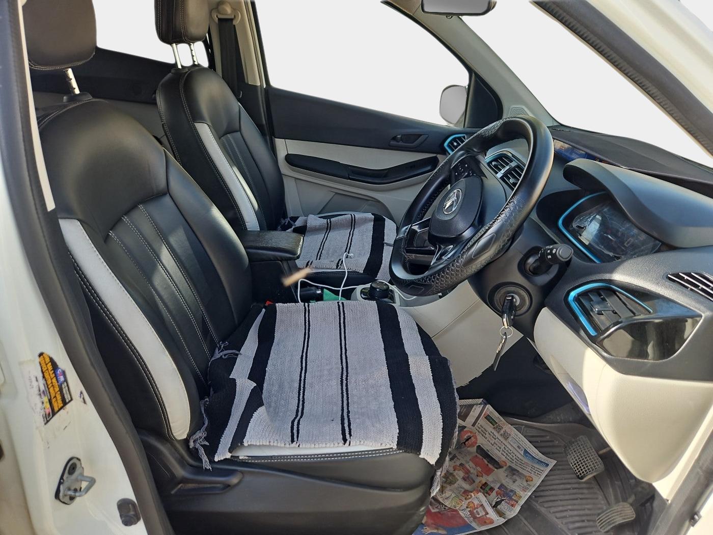 2023 Tata TIAGO EV XT LONG RANGE, Electric, Automatic, 63,104 km, interior