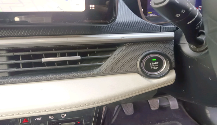 2024 Tata NEXON Creative Plus 1.2 Revotron 6MT, Petrol, Manual, 6,856 km, interior