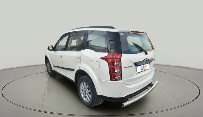 2017 Mahindra XUV500 W10, Diesel, Manual, 1,13,077 km, exterior