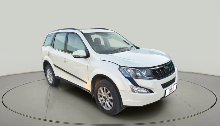 2017 Mahindra XUV500 W10, Diesel, Manual, 1,13,077 km, exterior