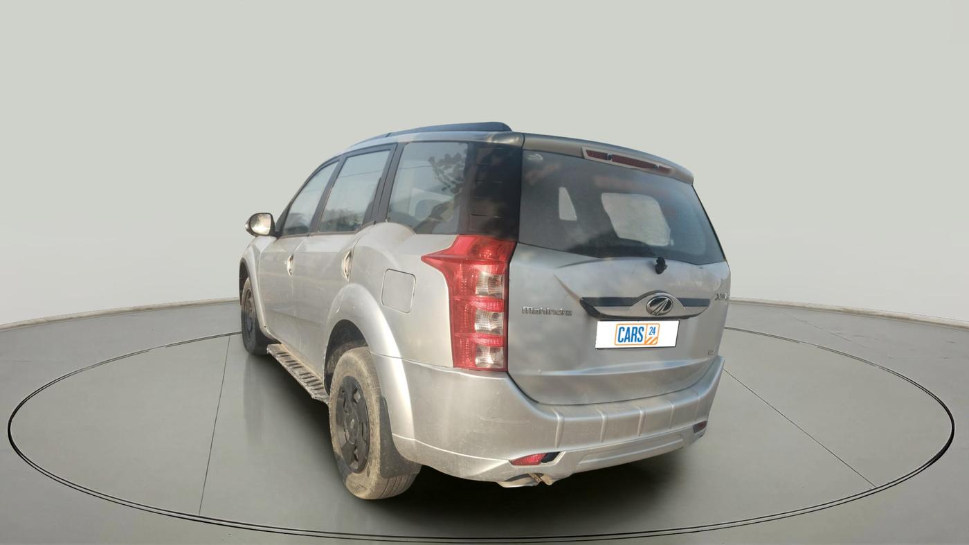 2015 Mahindra XUV500 W4, Diesel, Manual, 1,10,489 km, exterior