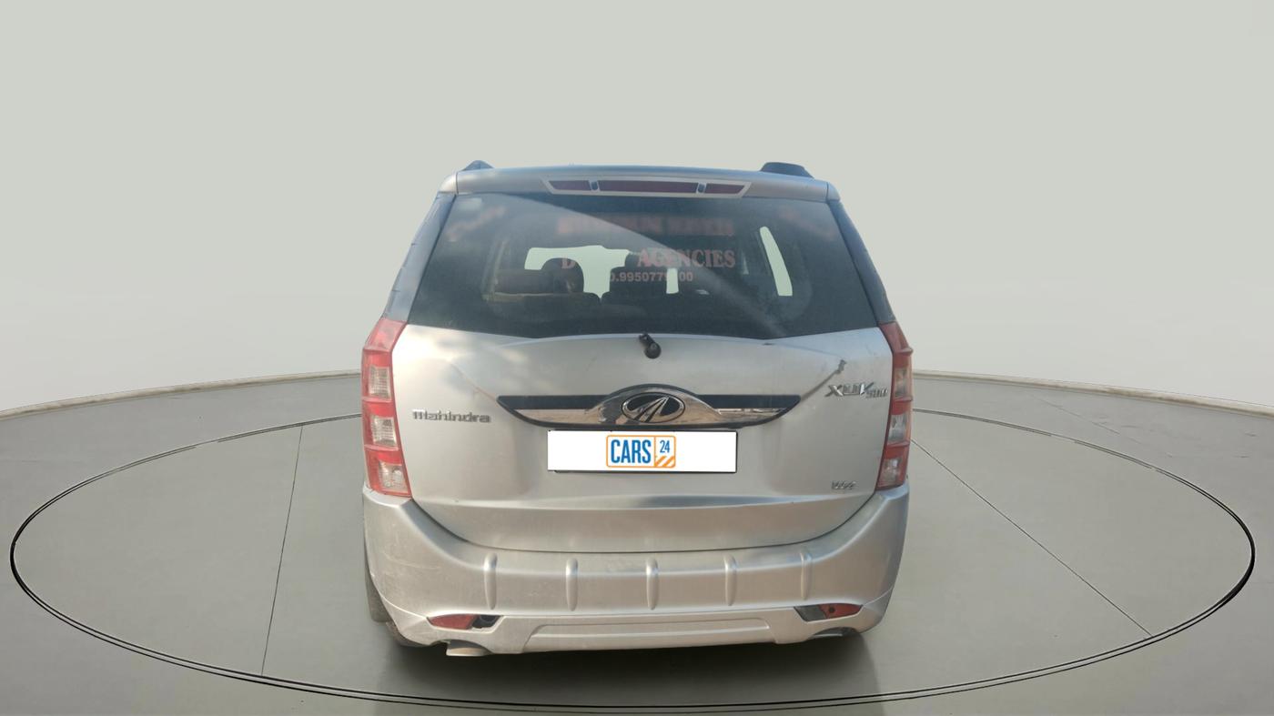 2015 Mahindra XUV500 W4, Diesel, Manual, 1,10,489 km, exterior