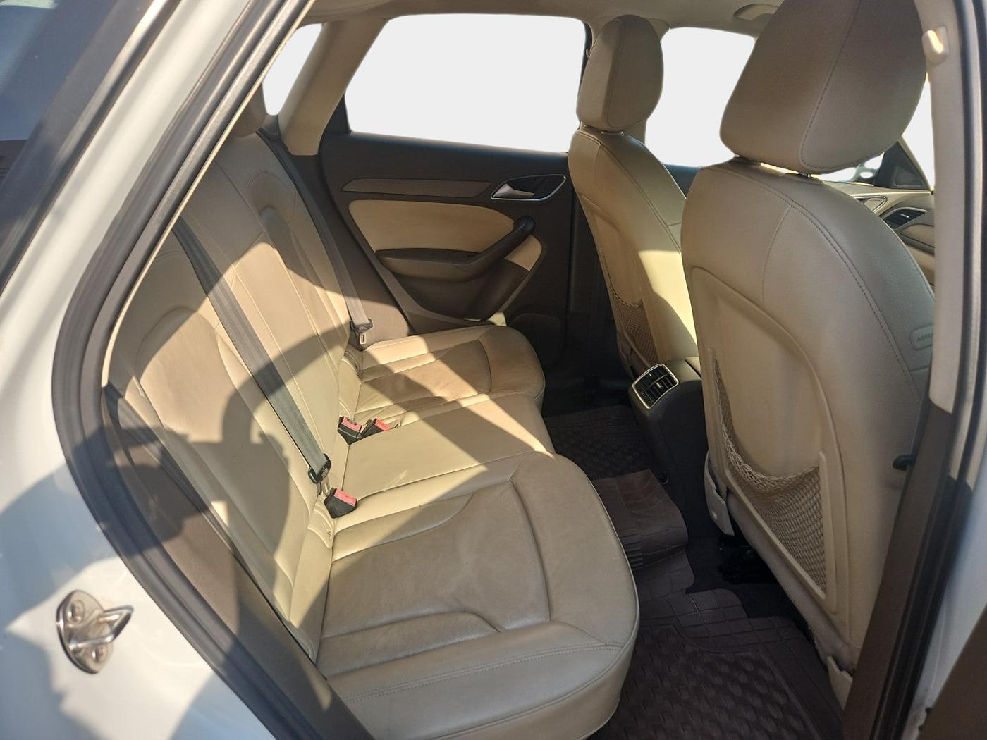 2015 Audi Q3 35 TDI Quattro, Diesel, Automatic, 1,64,123 km, interior