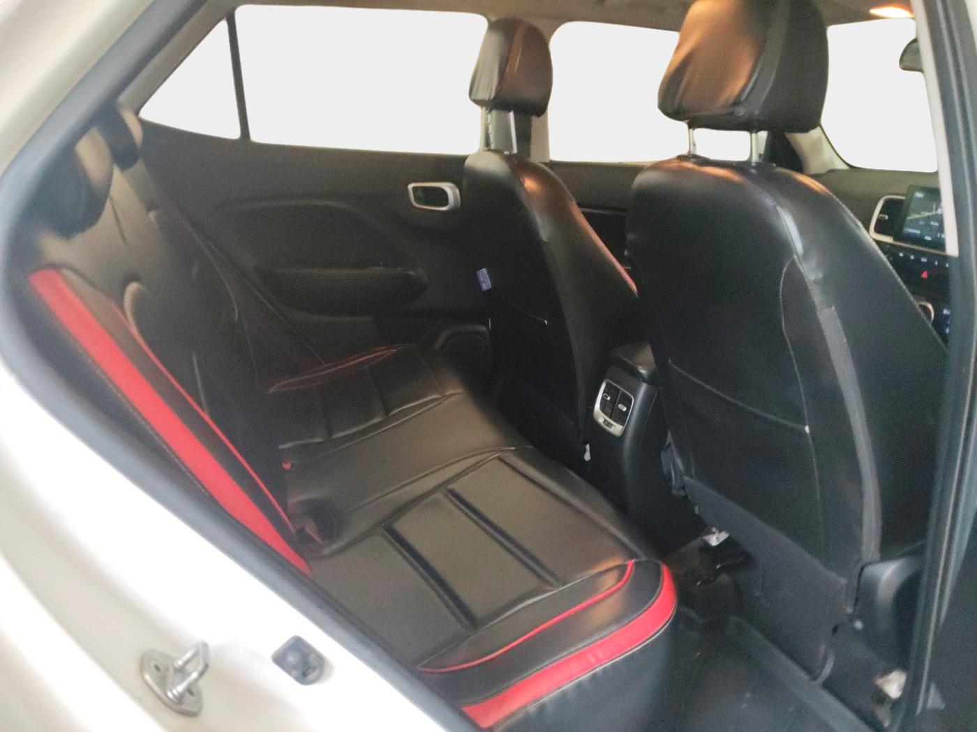 2019 Hyundai VENUE SX PLUS 1.0 TURBO DCT, Petrol, Automatic, 74,788 km, interior
