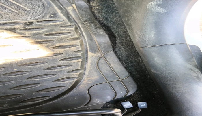 2011 Maruti Swift Dzire VDI, Diesel, Manual, 1,01,909 km, interior