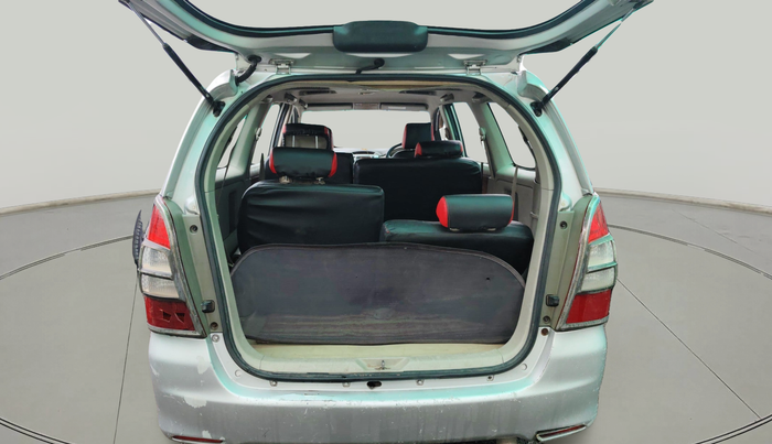 2014 Toyota Innova 2.5 VX 8 STR, Diesel, Manual, 1,55,362 km, exterior