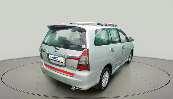2014 Toyota Innova 2.5 VX 8 STR, Diesel, Manual, 1,55,362 km, exterior