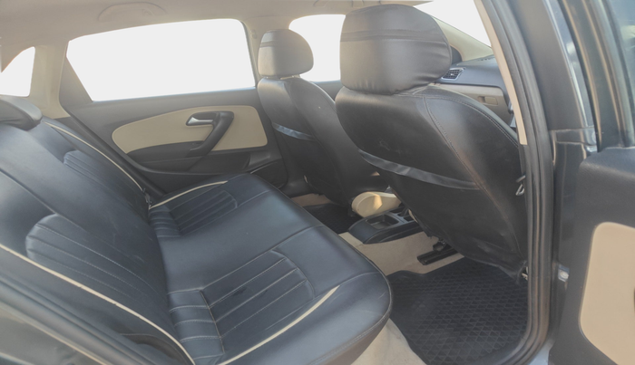 2014 Volkswagen Polo HIGHLINE DIESEL, Diesel, Manual, 1,49,199 km, interior