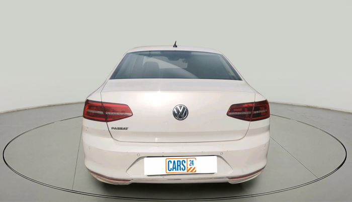 2018 Volkswagen Passat HIGHLINE DSG, Diesel, Automatic, 1,66,219 km, exterior