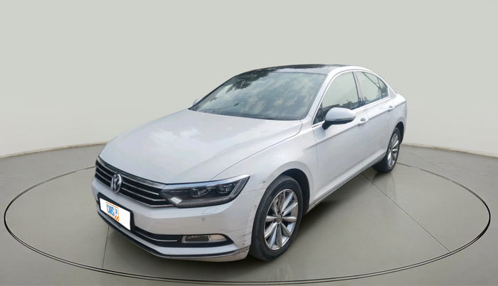 2018 Volkswagen Passat HIGHLINE DSG, Diesel, Automatic, 1,66,219 km, exterior