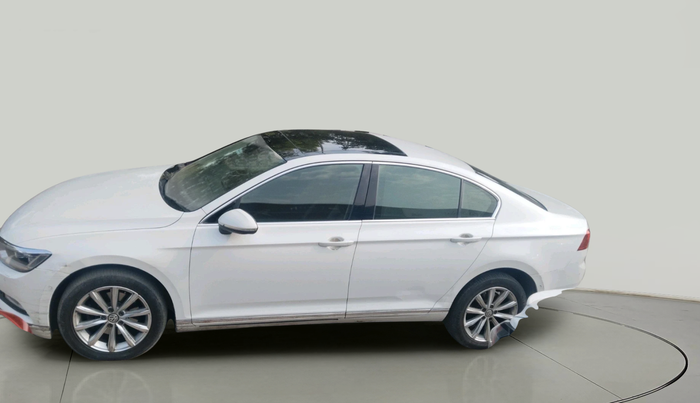 2018 Volkswagen Passat HIGHLINE DSG, Diesel, Automatic, 1,66,219 km, exterior