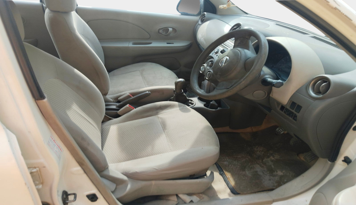 2011 Nissan Micra XV DIESEL, Diesel, Manual, 1,37,804 km, interior