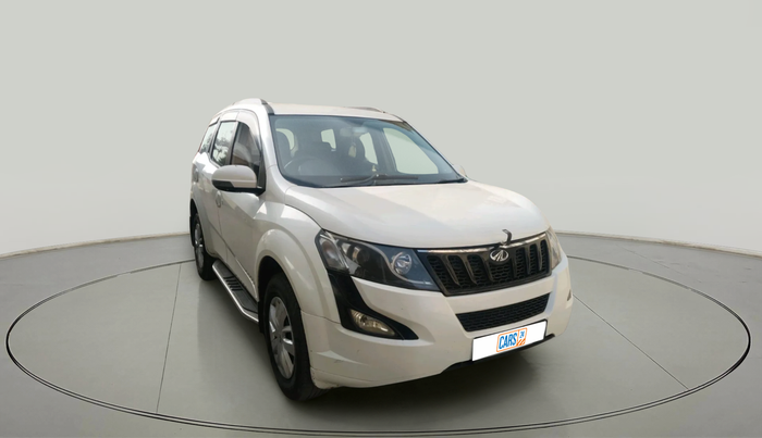 2016 Mahindra XUV500 W4, Diesel, Manual, 1,20,696 km, exterior