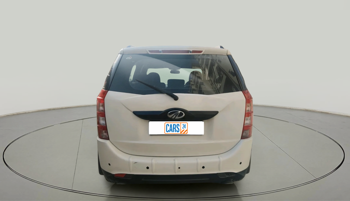 2016 Mahindra XUV500 W4, Diesel, Manual, 1,20,696 km, exterior