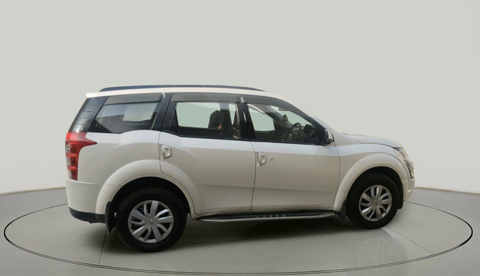 2016 Mahindra XUV500 W4, Diesel, Manual, 1,20,696 km, exterior