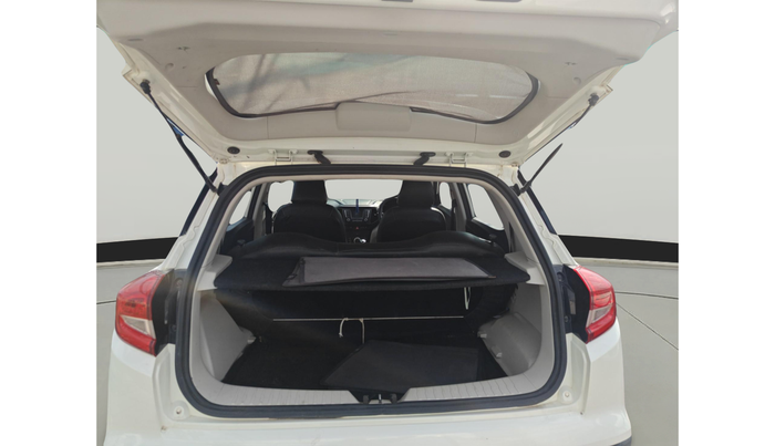 2021 Mahindra XUV300 W6 1.5 Diesel, Diesel, Manual, 47,480 km, exterior