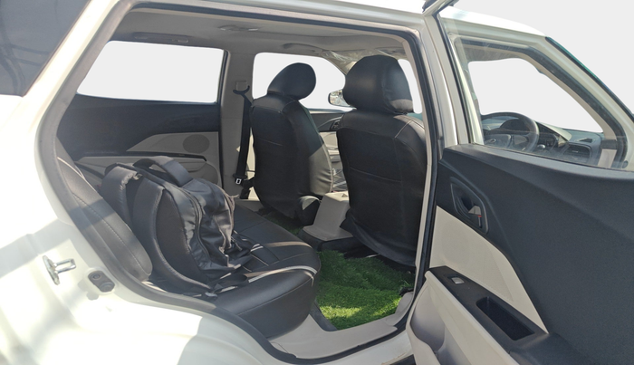 2021 Mahindra XUV300 W6 1.5 Diesel, Diesel, Manual, 47,480 km, interior