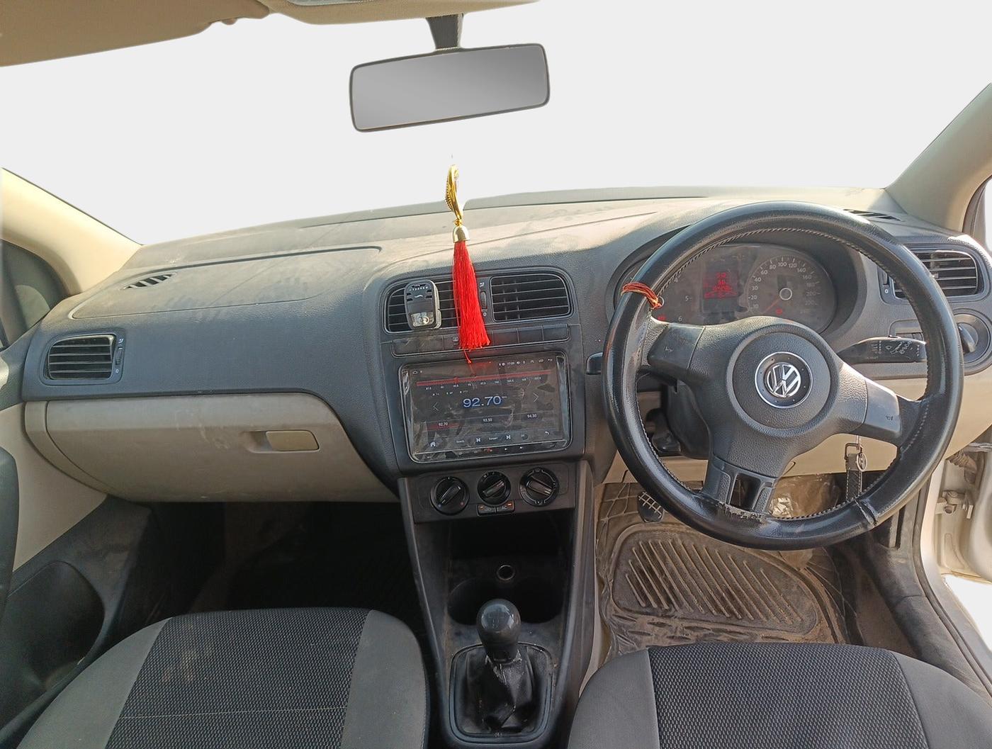 2012 Volkswagen Polo COMFORTLINE 1.2L, Diesel, Manual, 1,55,800 km, interior