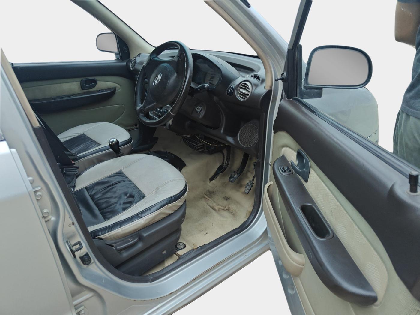 2012 Hyundai Santro Xing GLS LPG, Petrol, Manual, 1,69,723 km, interior