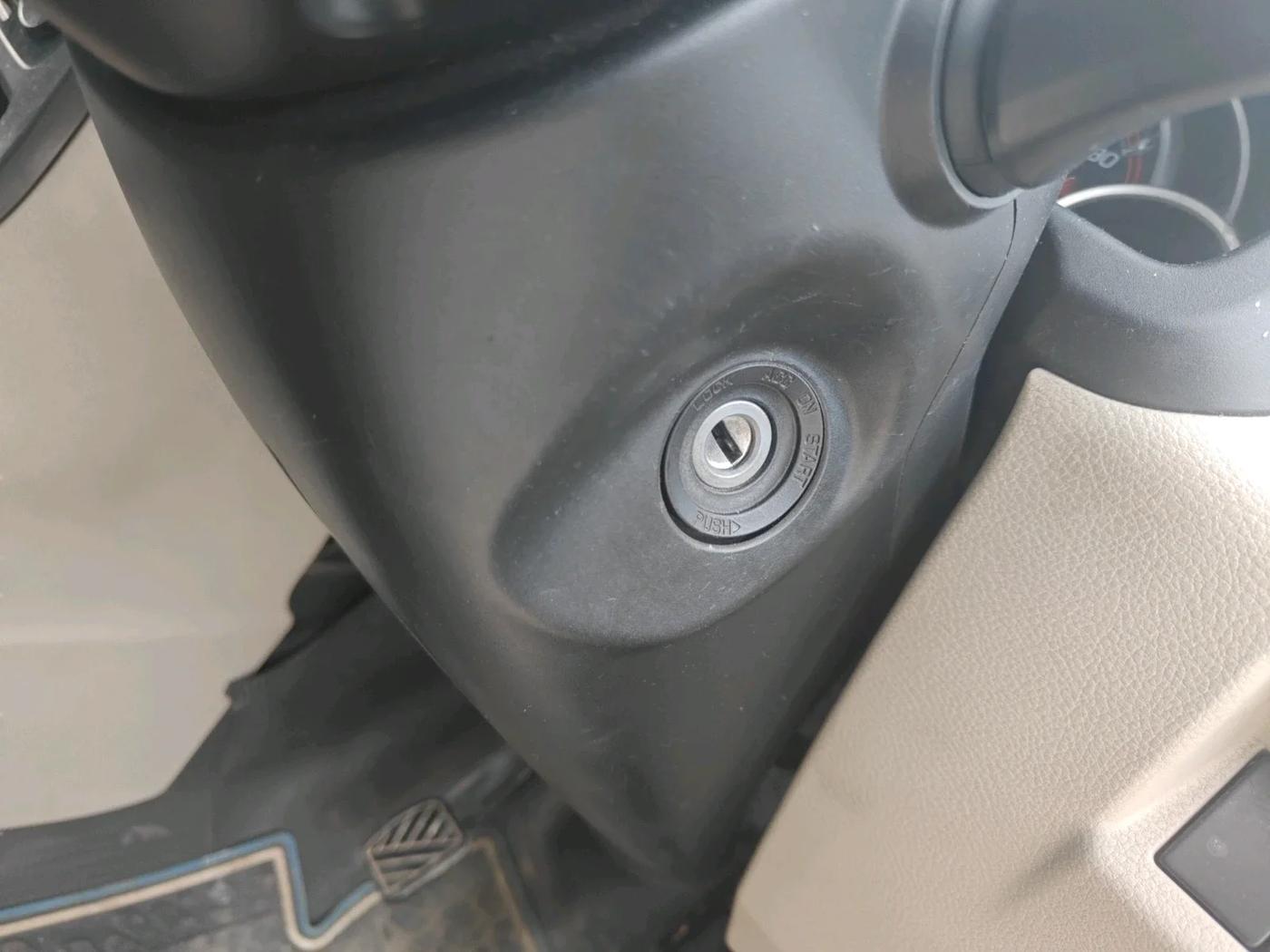 2019 Maruti New Wagon-R ZXI 1.2, Petrol, Manual, 1,32,221 km, interior