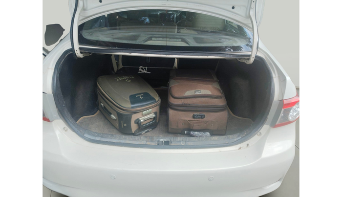 2011 Toyota Corolla Altis G PETROL, Petrol, Manual, 1,23,721 km, exterior